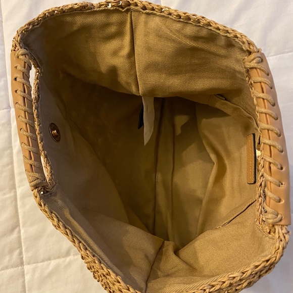 Straw/Crochet Bag - Picture 3 of 4